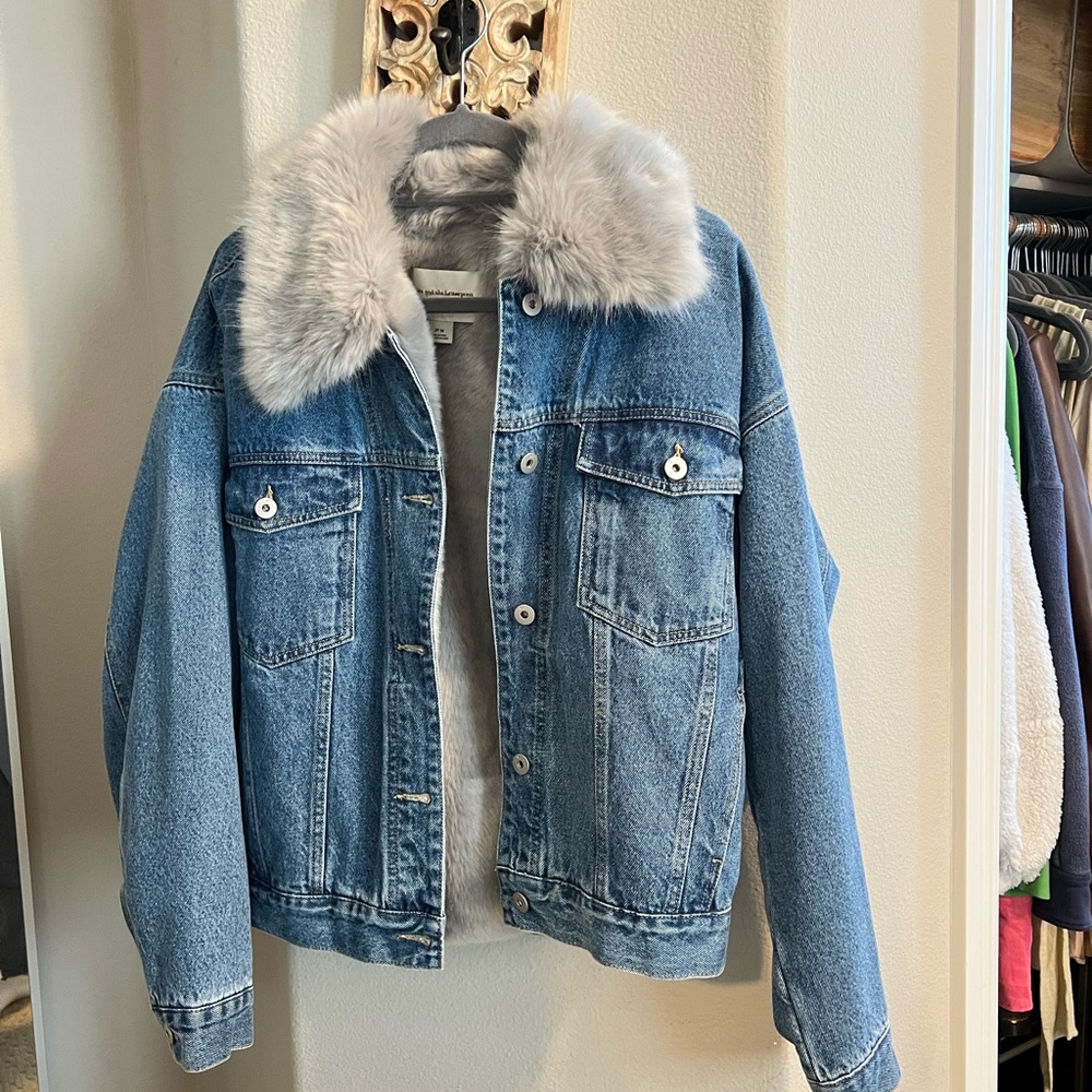 Anthropologie - Pilcro - Faux Fur Collar Denim Jacket - Picture 8 of 10